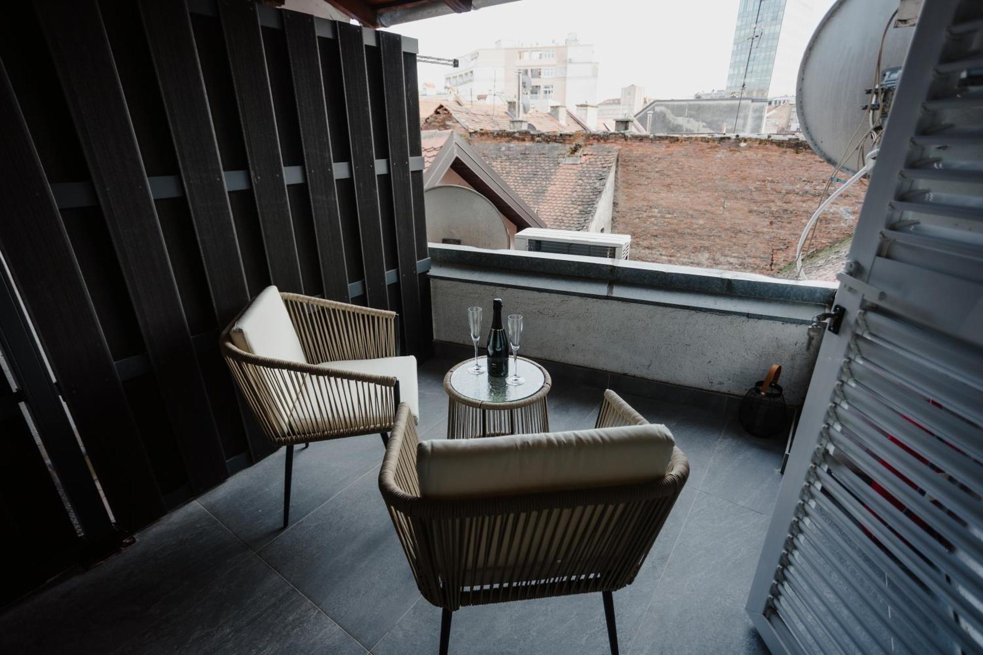 Amore Luxury Apartment ซาเกร็บ ภายนอก รูปภาพ